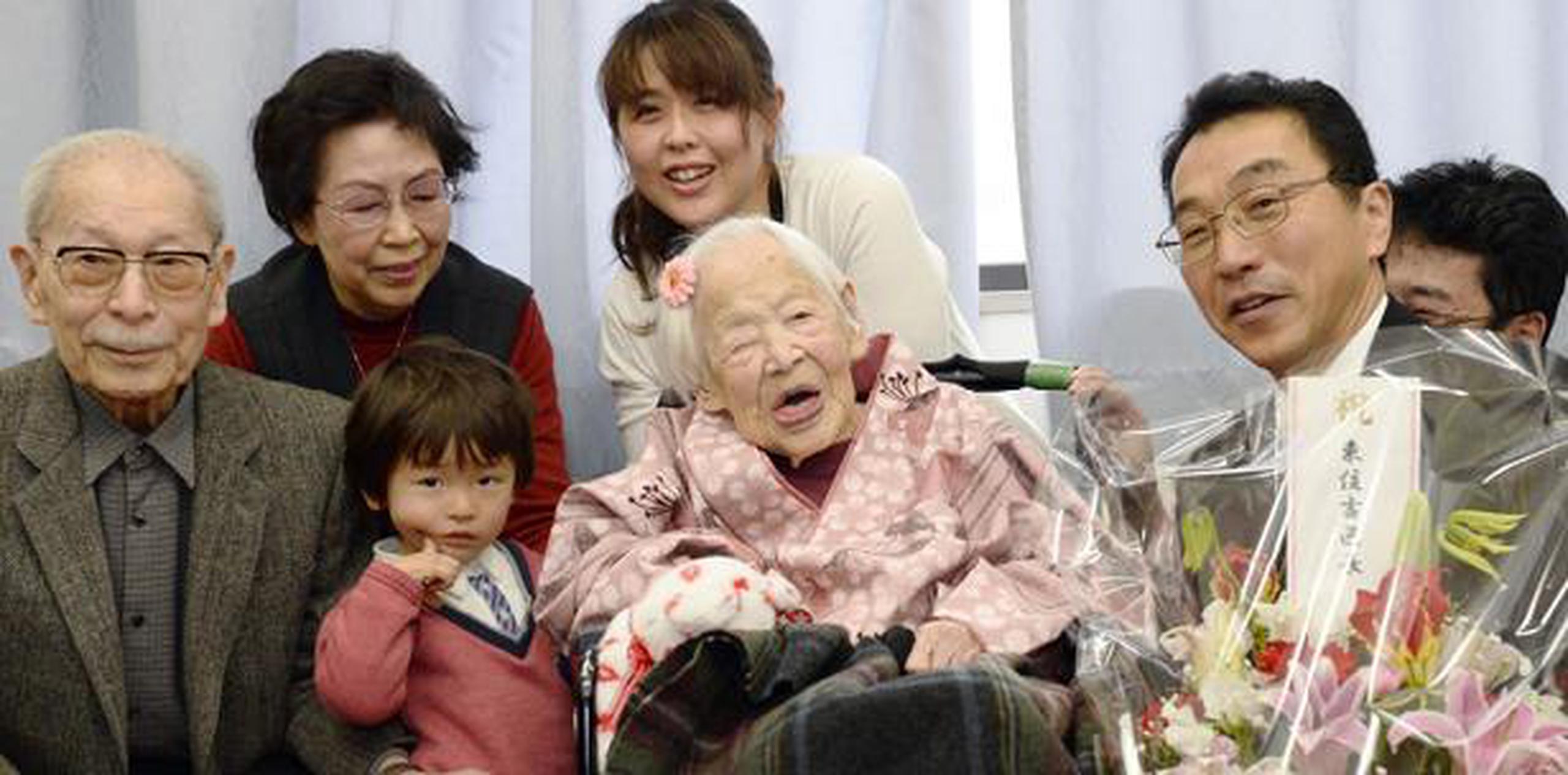 Misao Okawa celebró su cumpleaños el pasado 4 de marzo rodeada de su familia. (AP)