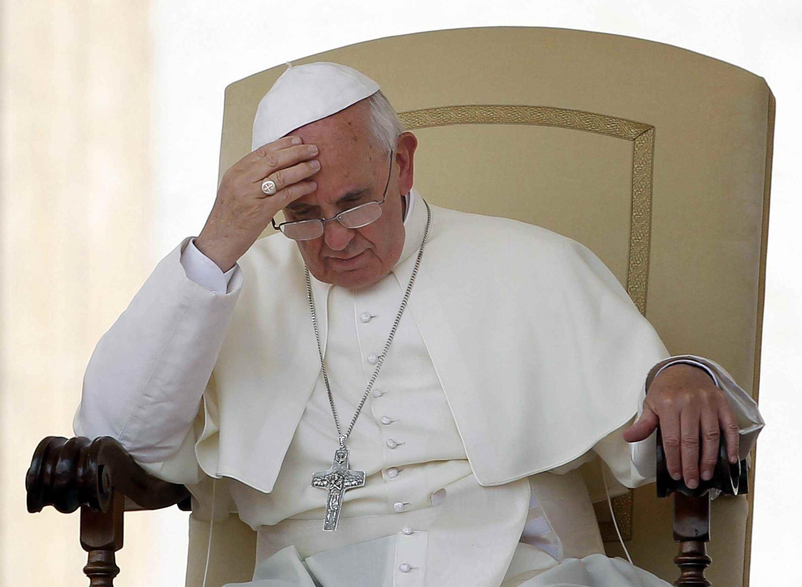 El papa ha dado instrucciones en el Vaticano para continuar investigando querellas de abuso sexual contra el clero. (EFE)