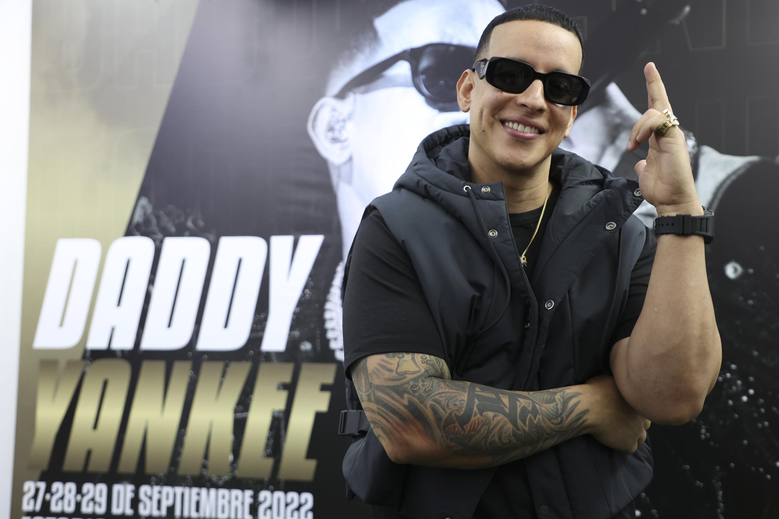 "Fueron ustedes los que me dieron las llaves para abrir las puertas para convertir este género en el más grande del mundo", expresó Daddy Yankee en un video que subió a sus redes sociales.
