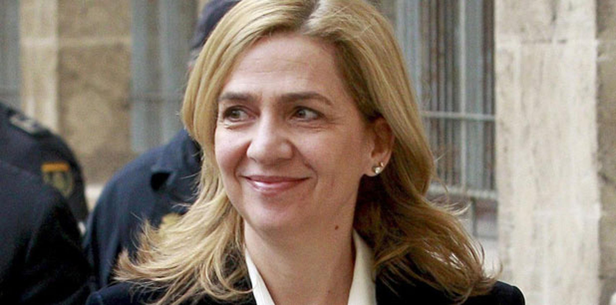En el auto el juez instructor fija para Cristina de Borbón, de 49 años, una fianza por responsabilidad pecuniaria de 2.6 millones de euros (3.1 millones de dólares al cambio actual). (EFE)