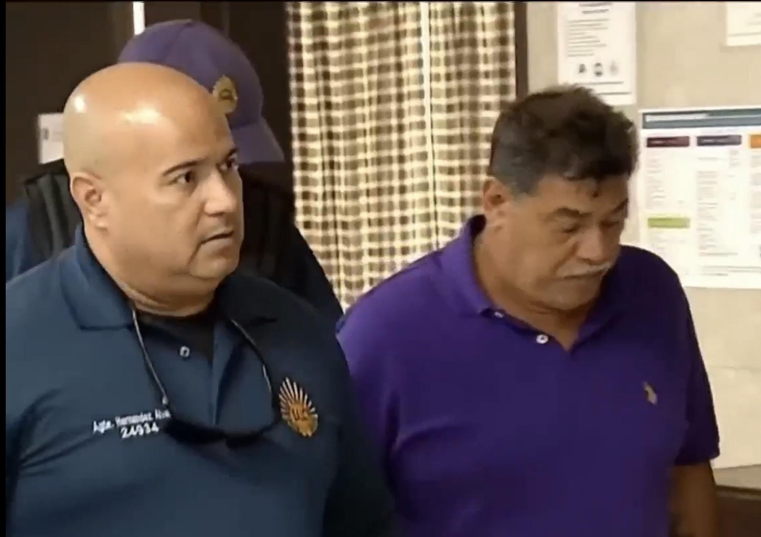 Manuel Ortiz, quien admitió ser el responsable de asesinar a Ada Luz Jiménez Rosario, enfrenta cargos por asesinato en modalidad de feminicidio, y violaciones a la Ley 54 y la Ley de Armas.
