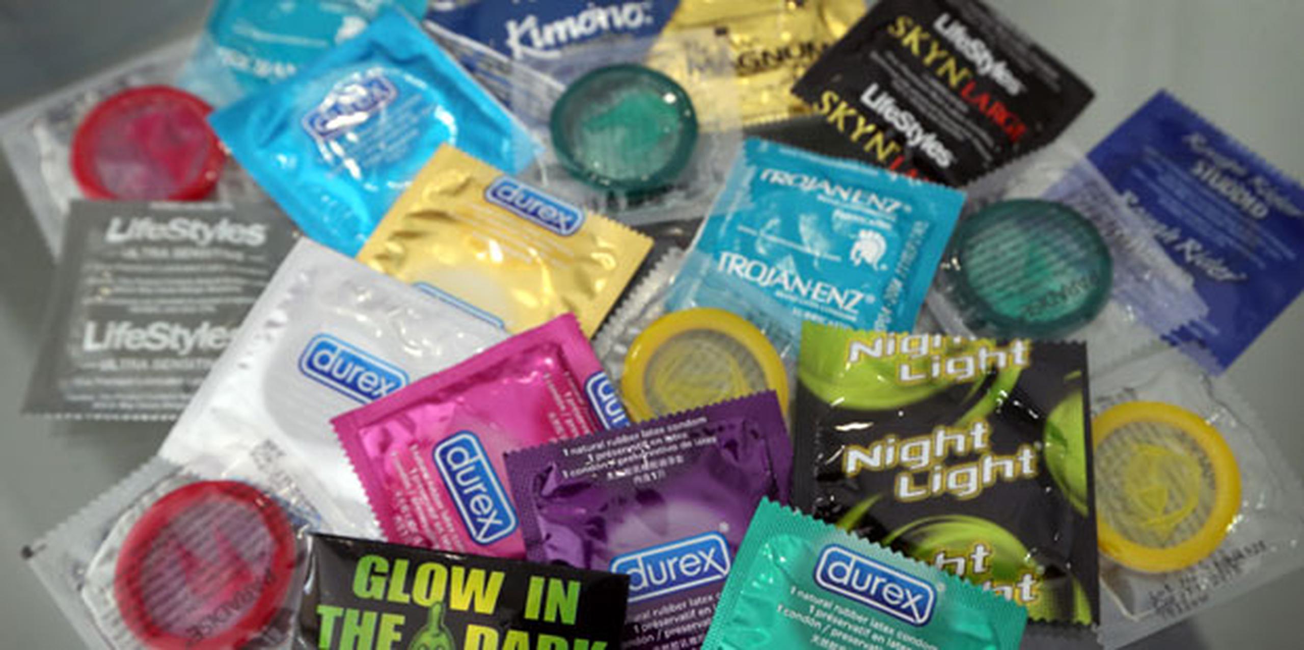 De los 77 millones de preservativos previstos para su distribución en puestos de salud y centro hospitalarias de todo Brasil, 74 serán masculinos y tres, condones vaginales. (Archivo)