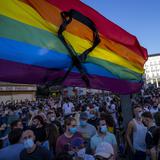 Tres detenidos por la mortal paliza presuntamente homófoba a un joven en España 