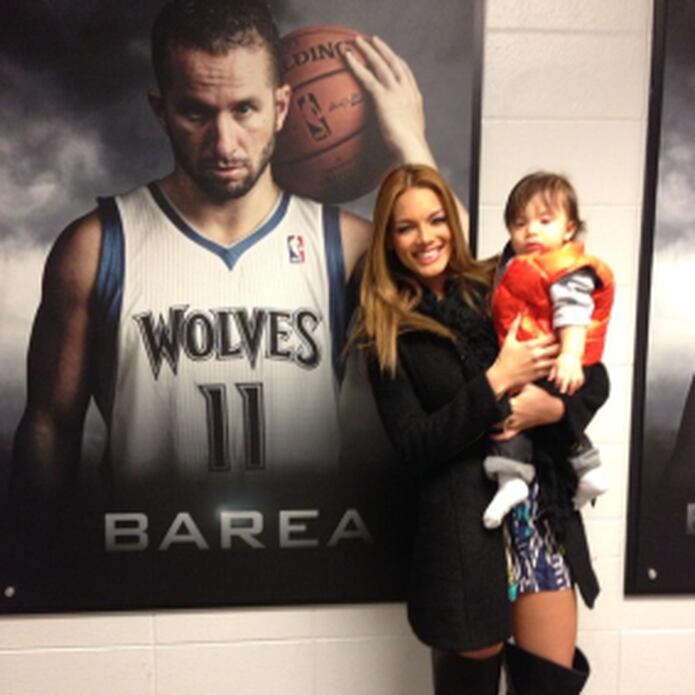 Zuleyka Rivera Prueba Que Esta Bien Con Barea Primera Hora Zuleyka rivera and husband jose juan barea arrive at luis munoz marin international airport. zuleyka rivera prueba que esta bien con