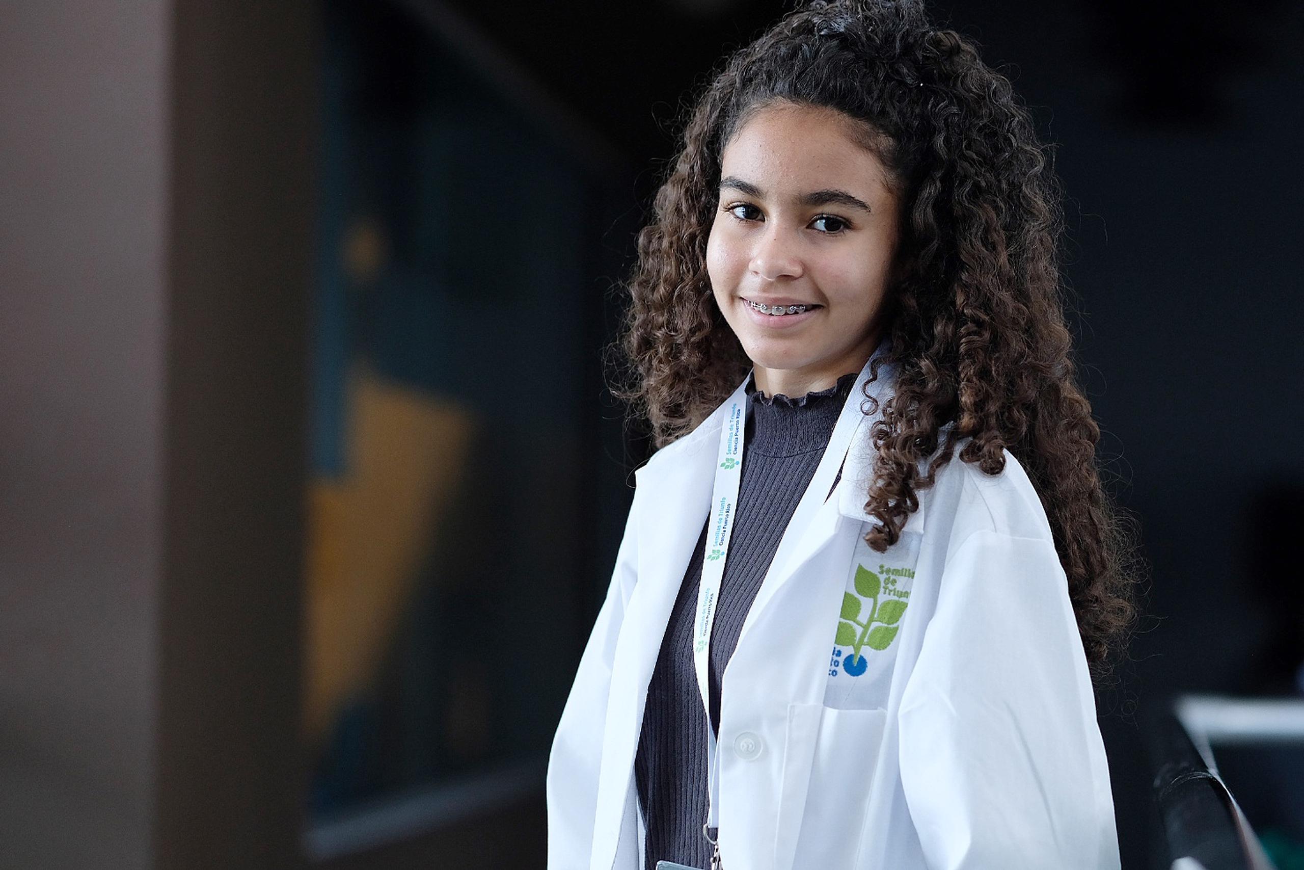 Aryana Colón Flores, de 12 años, regresó por segundo año seguido al programa de Semillas de Triunfo de CienciaPR, como participante y mentora para otras participantes.