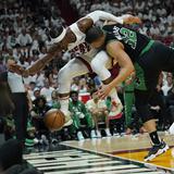 Los Celtics de Boston tienen un pie en la serie final de la NBA