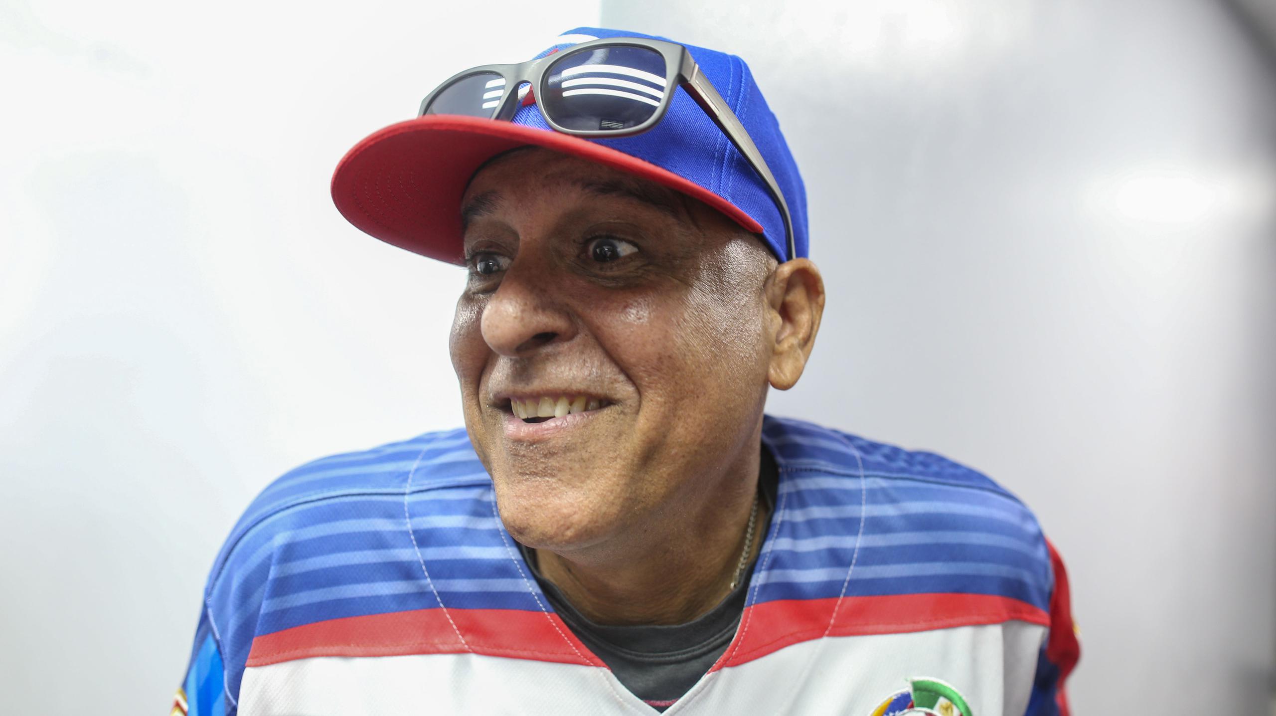 El dirigente boricua LIno Rivera atiende a los medios previo al debut de la República Dominicana en la Serie del Caribe 2020.