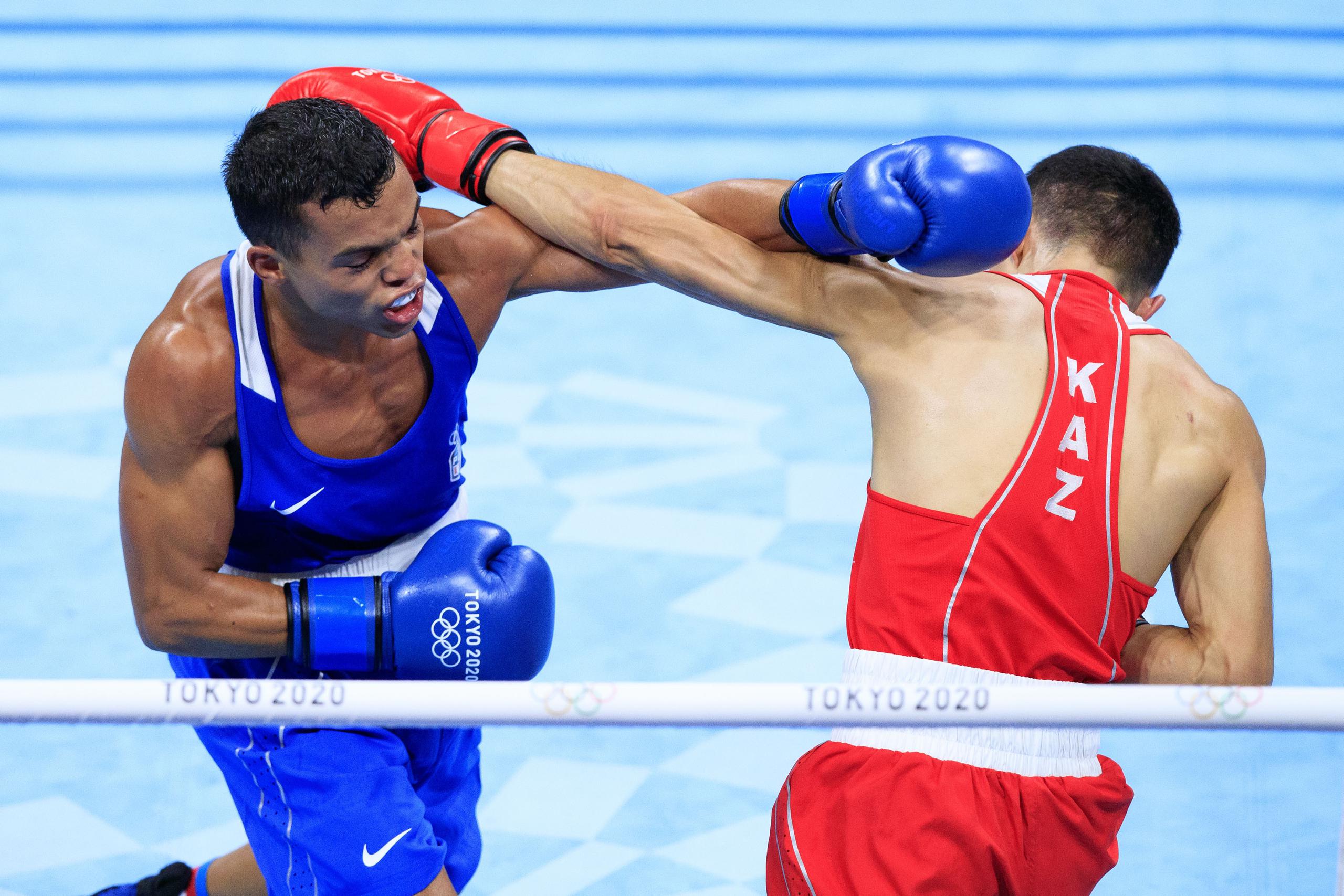 Yankiel Rivera en su primer combate ante el eventual medallista de bronce en los Juegos. 
