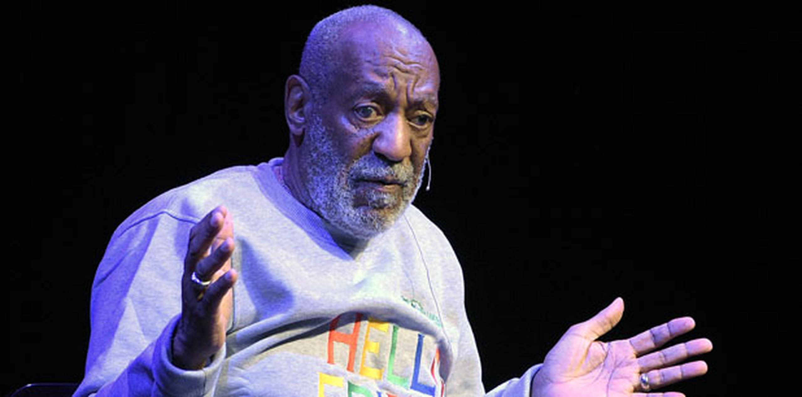 Cosby acumula ya cerca de una decena de denuncias de mujeres que aseguran haber sufrido abusos sexuales por parte del cómico, que continúa sin responder a las acusaciones. (AP)