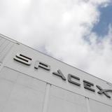 Demandan a SpaceX por presuntas prácticas discriminatorias