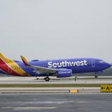 Falsa alarma de bomba en el aeropuerto provoca desalojo de avión con destino a Florida