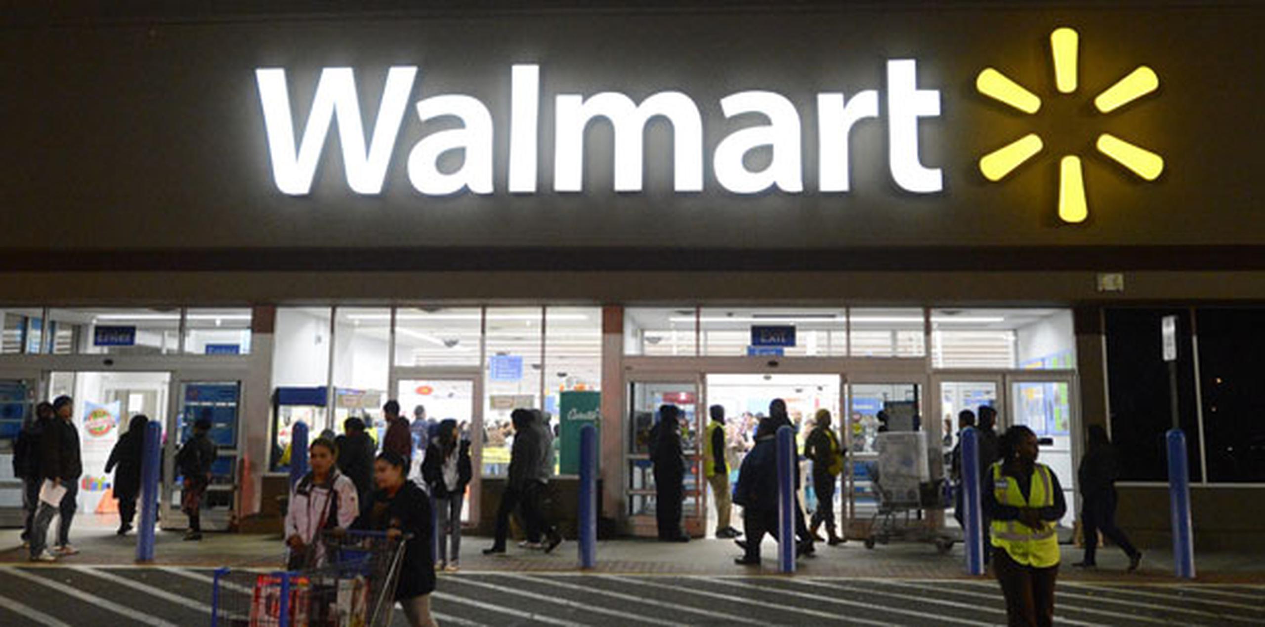 El aumento salarial en Walmart se anunció después de una medida similar por su rival Target Corp. Target aumentó su salario a 11 dólares la hora en octubre y lo aumentará a 15 dólares para 2020. (EFE)