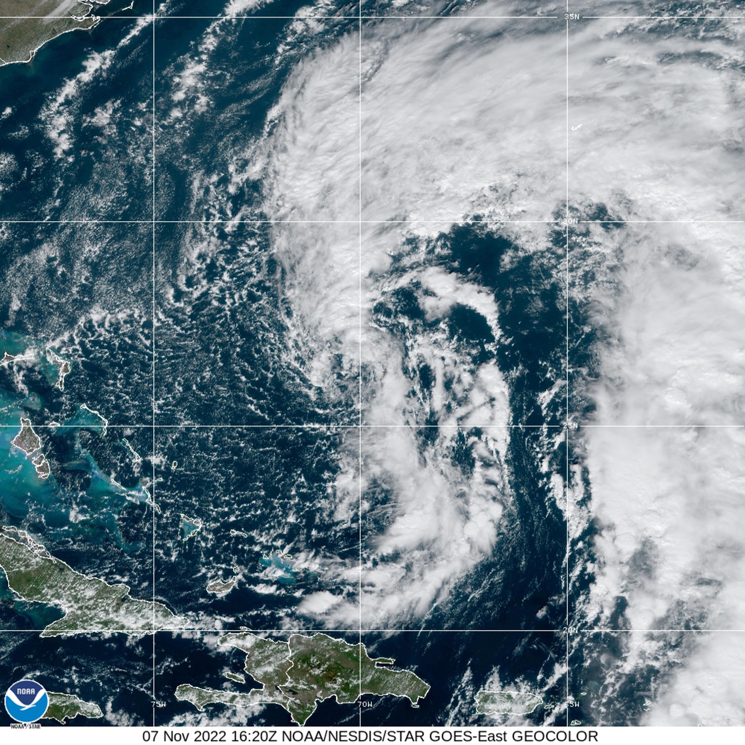 Imagen de satélite de la tormenta subtropical Nicole el 7 de noviembre de 2022.