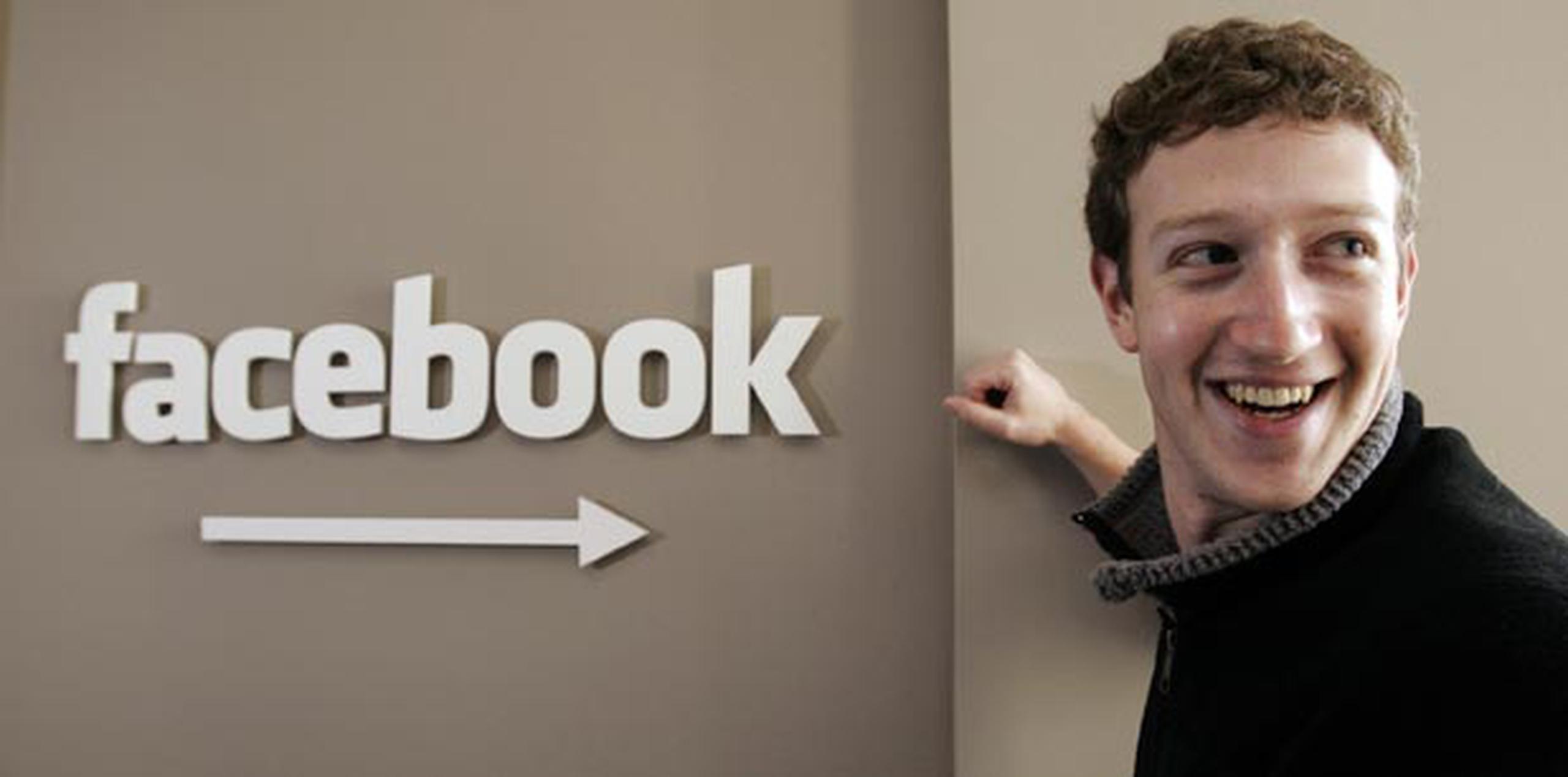 Mark Zuckerberg declaró que el futuro de Facebook se vislumbra como un sistema de diferentes aplicaciones. (Archivo)