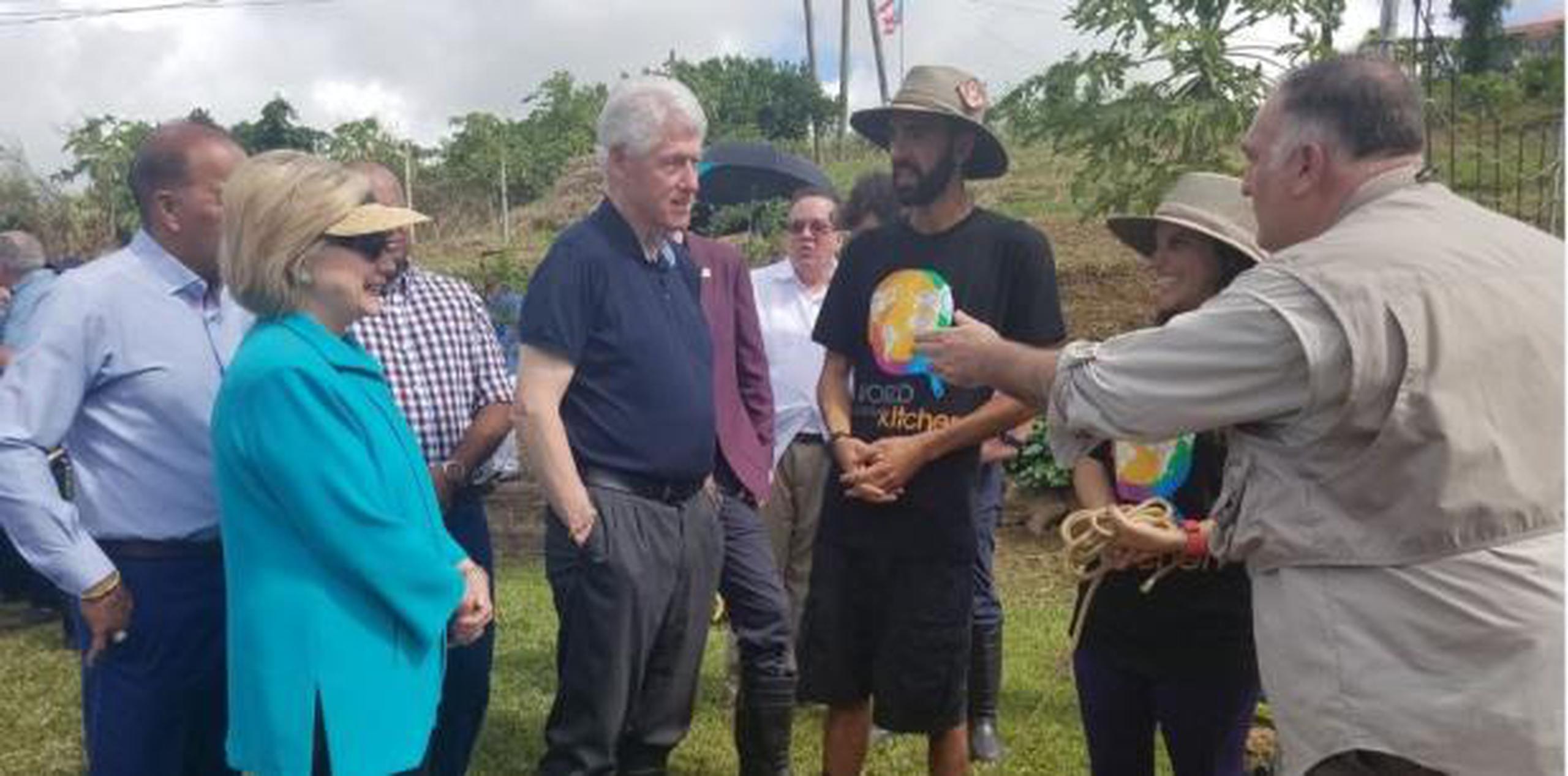 El alcalde de Las Piedras, Miguel López, también destacó la importancia de la visita de los Clinton a su pueblo. (teresa.canino@gfrmedia.com)
