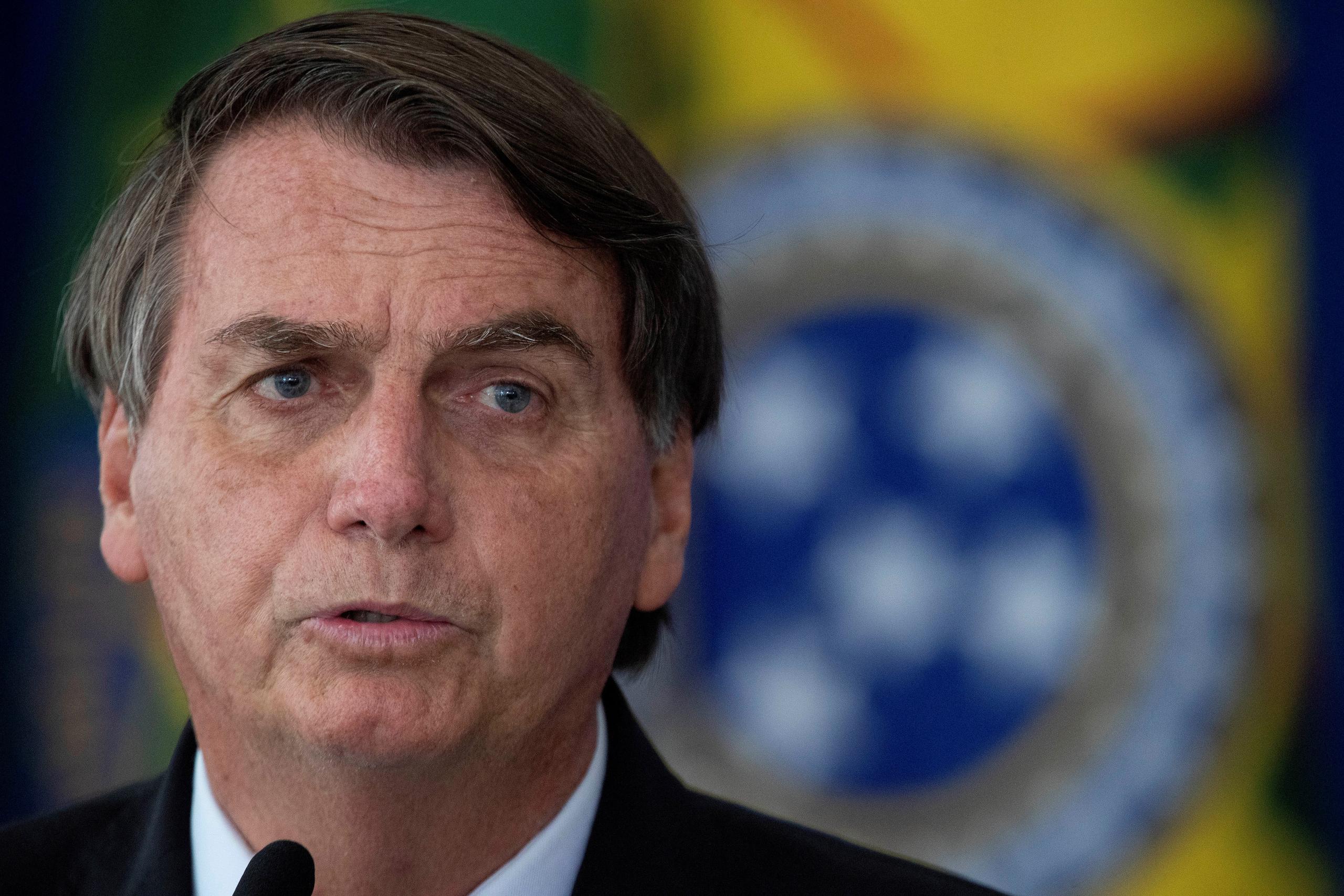 El presidente de Brasil, Jair Bolsonaro, reiteró su negativa a considerar confinamientos como medida preventiva contra el virus.