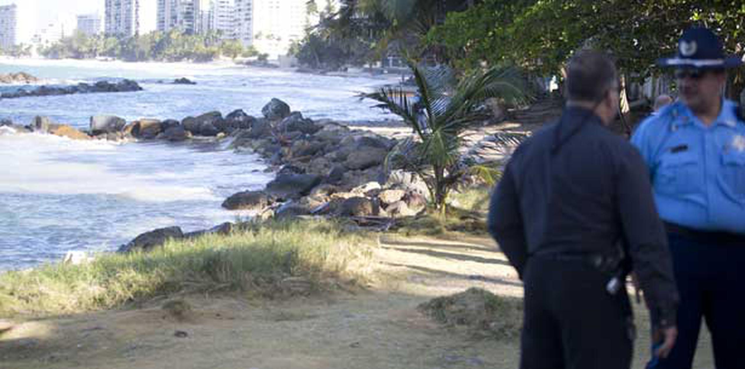 Una de las corrientes marinas que se generan en la playa de Isla Verde fue la que arrastró a Migdalia Santiago, de 67 años; y a Anthony Sánchez Feliciano, 23; provocando que se ahogaran. (Archivo)