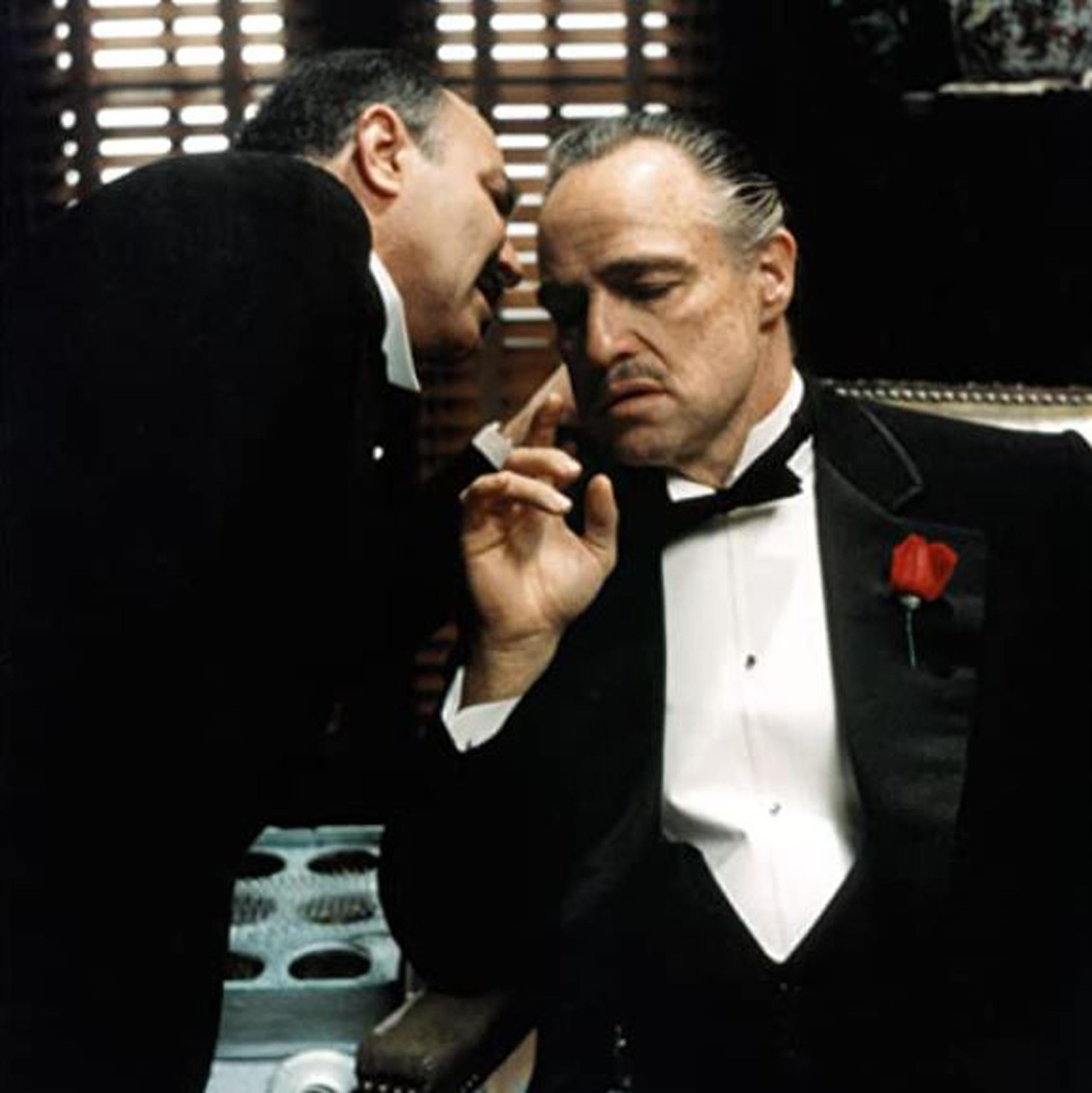 El actor Marlon Brando sacó la voz de "Vito Corleone" imitando la del mafioso real Frank Costello.