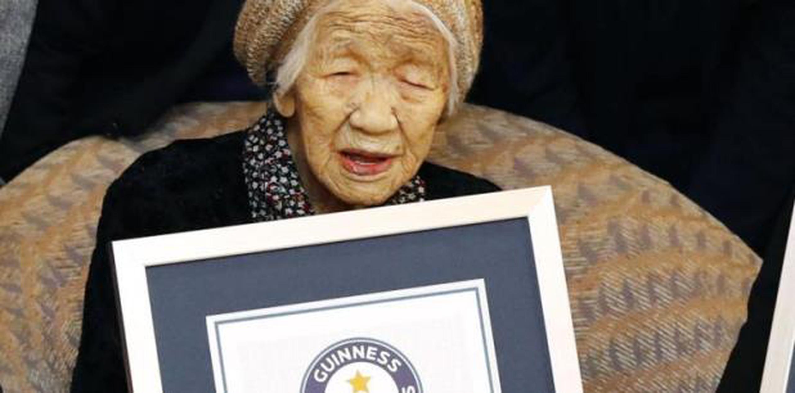 La anciana adora el juego de mesa Othello. (Takuto Kaneko/Kyodo News vía AP)