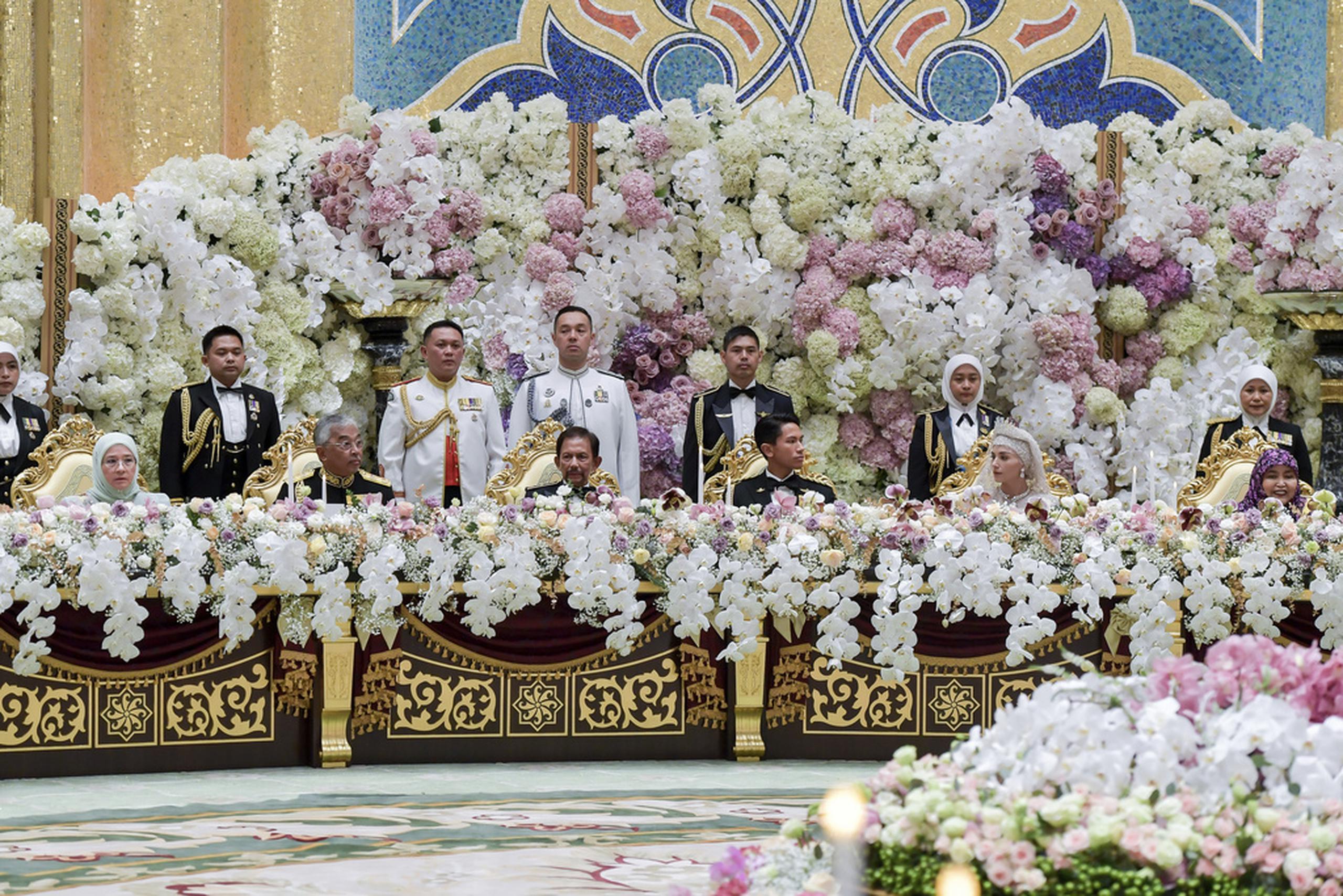Las ceremonias nupciales entre el príncipe Mateen, el décimo de los 12 hijos e hijas del sultán y el cuarto entre los varones, y Anisha Rosnah comenzaron el pasado 7 de enero.