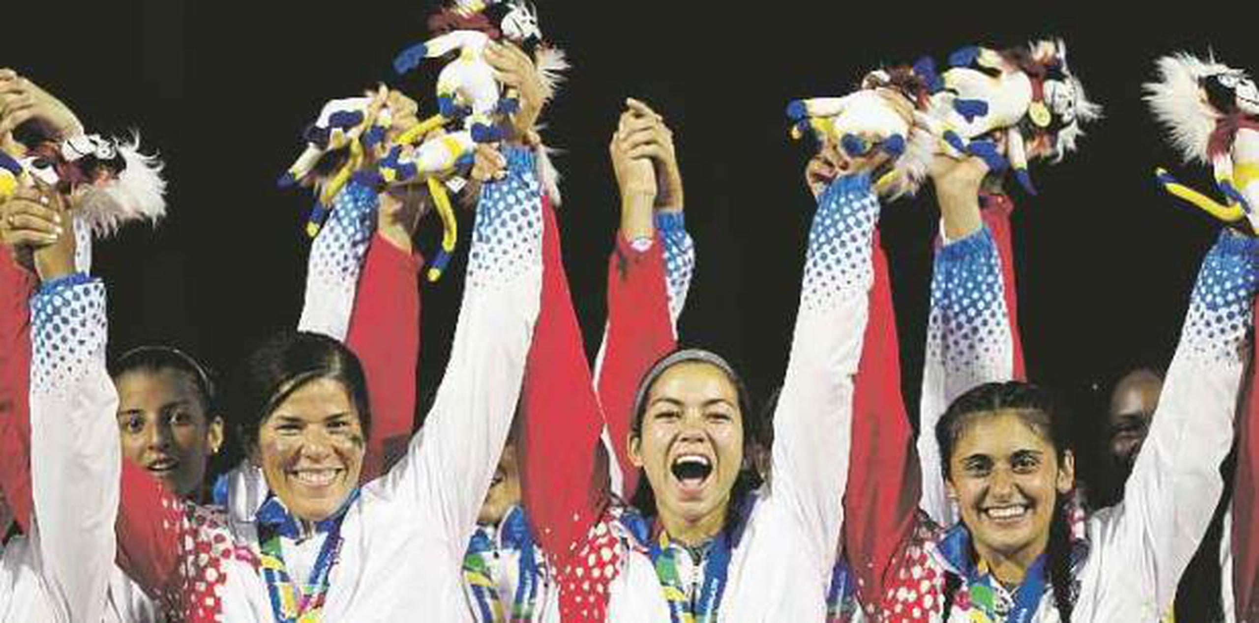 El equipo femenino de sóftbol se colgó el oro en los Centroamericanos y del Caribe de Barranquilla en julio y luego finalizó quinto en el Mundial efectuado en Japón en agosto. (Archivo / xavier.araujo@gfrmedia.com)