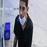 Buscan sospechoso de cometer “carjacking” en Santurce