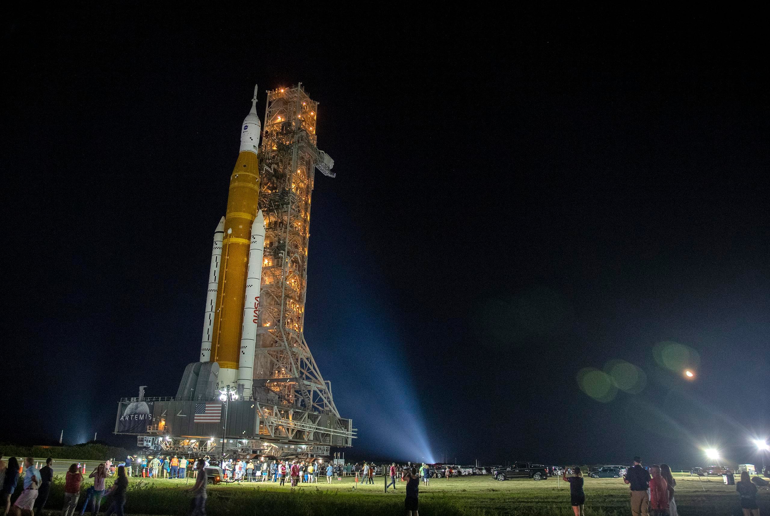 El administrador de la NASA, Bill Nelson, adelantó que la nave Artemis I no se lanzará "hasta que creamos que es correcto".