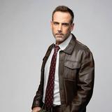 Carlos Ponce regresa con “La doña”