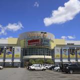 Roban más de $5,600 en efectivo de guagua en centro comercial de Bayamón