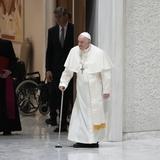El papa no acudirá al Coliseo para el Vía Crucis y lo seguirá en el Vaticano