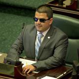 Nestor Alonso renuncia al escaño legislativo que ganó en las elecciones