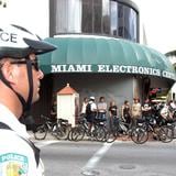 Residentes buscan disuadir el crimen en Miami Beach