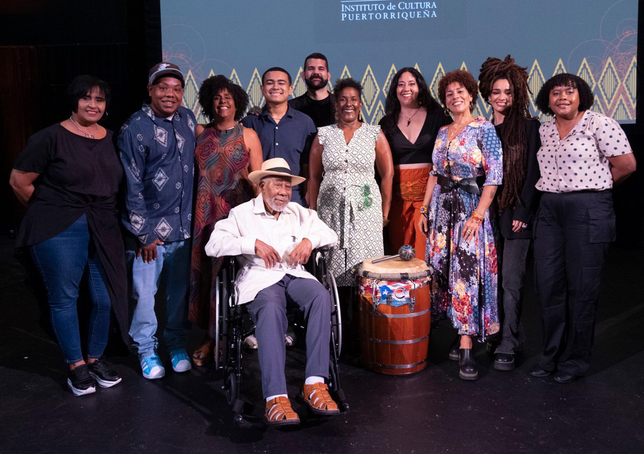 El director ejecutivo del ICP, Carlos Ruiz Cortés, estuvo acompañado de varias y varios gestores culturales para hablar de los eventos para conmemorar el Mes de la Afrodescendencia.