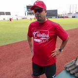 Los Red Sox confirman a Ramón Vázquez como coach del banco