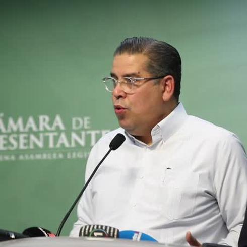 "Tatito" Hernández exhorta a líderes del Senado y la Junta de Supervisión Fiscal a que se reúnan