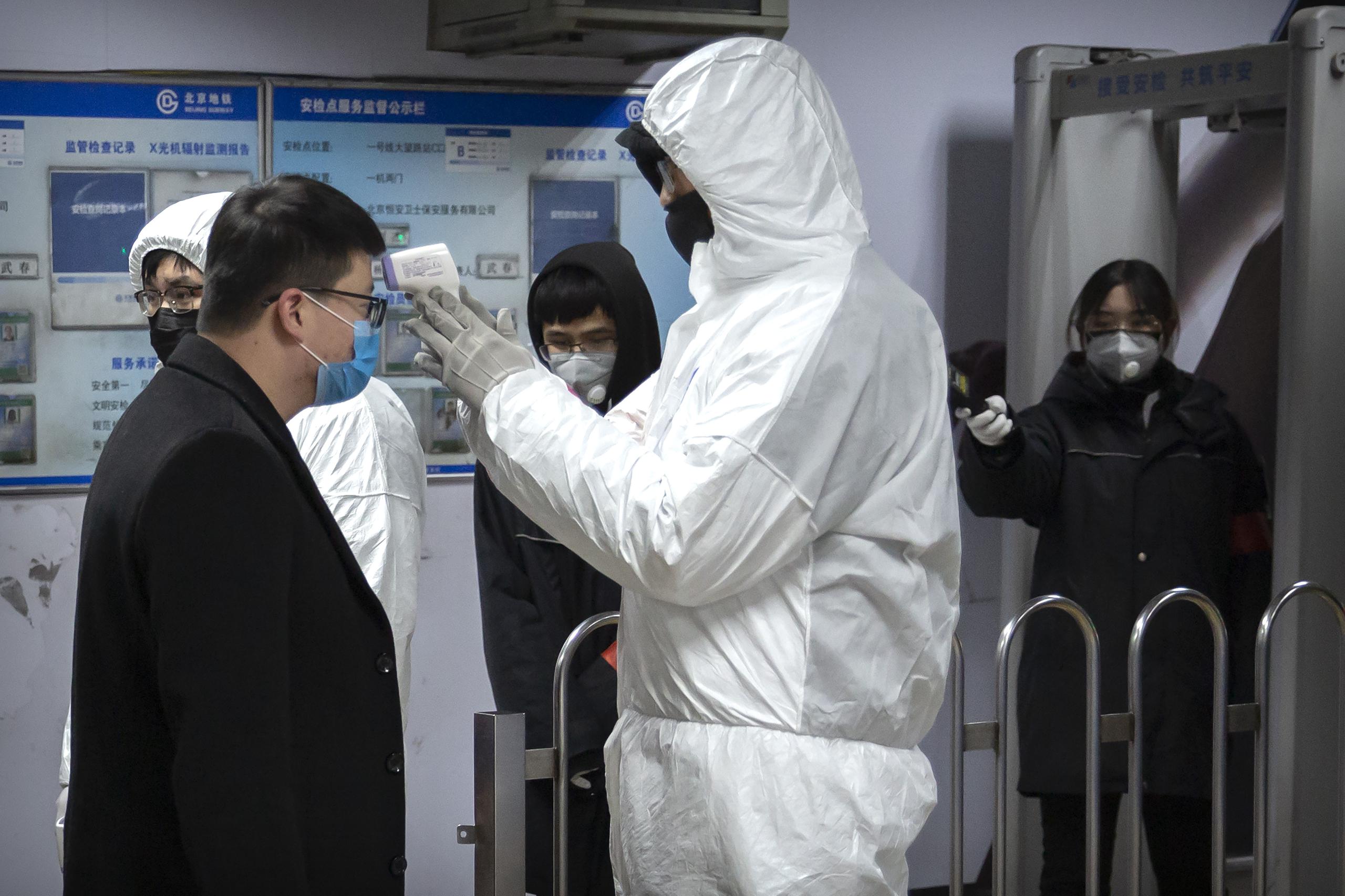 La nueva enfermedad respiratoria ha afectado a 1,975 personas en China, de las que 56 han muerto.