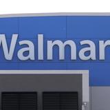 Arrestan hombre que mordió empleada en medio de robo en Walmart