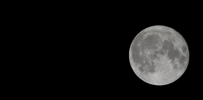 Existe la creencia de que la luna llena altera el comportamiento. (Archivo)