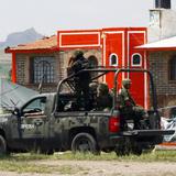 Explosión de coche bomba hiere tres guardias nacionales en México