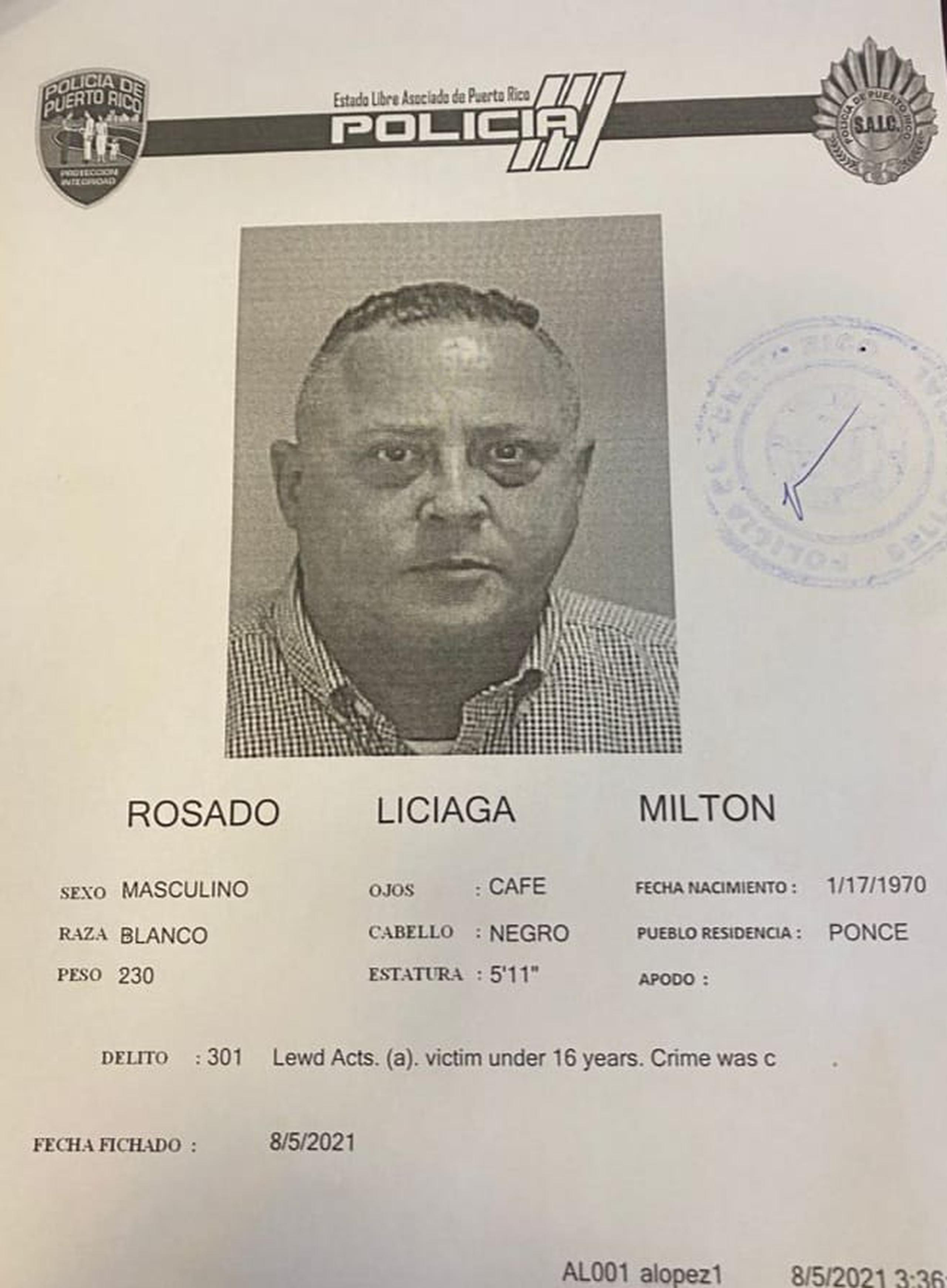 Milton Rosado Liciaga tiene 52 años y es residente de Ponce.