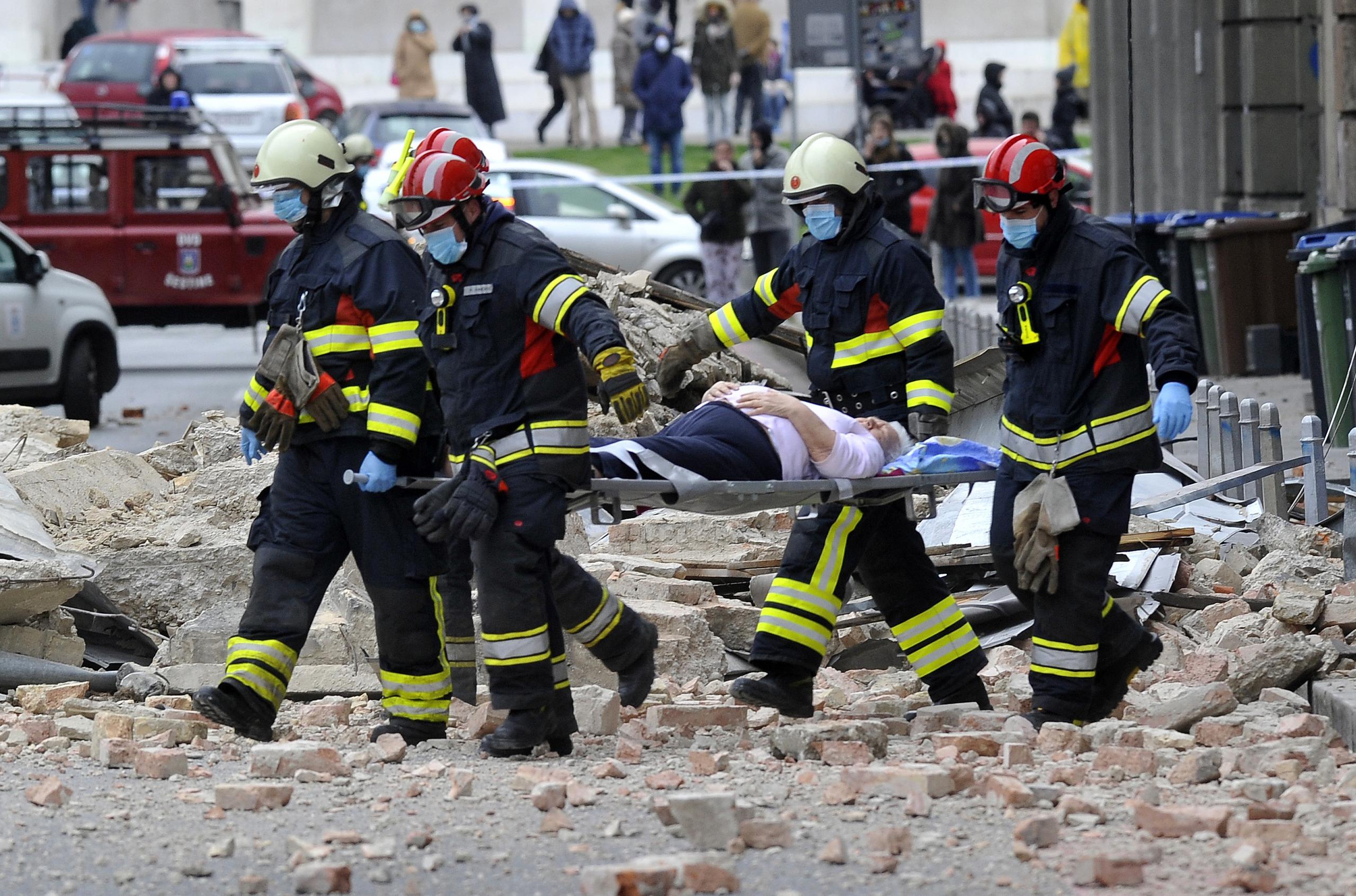 Imagen del fuerte terremoto que causó pánico en la capital de Croacia.