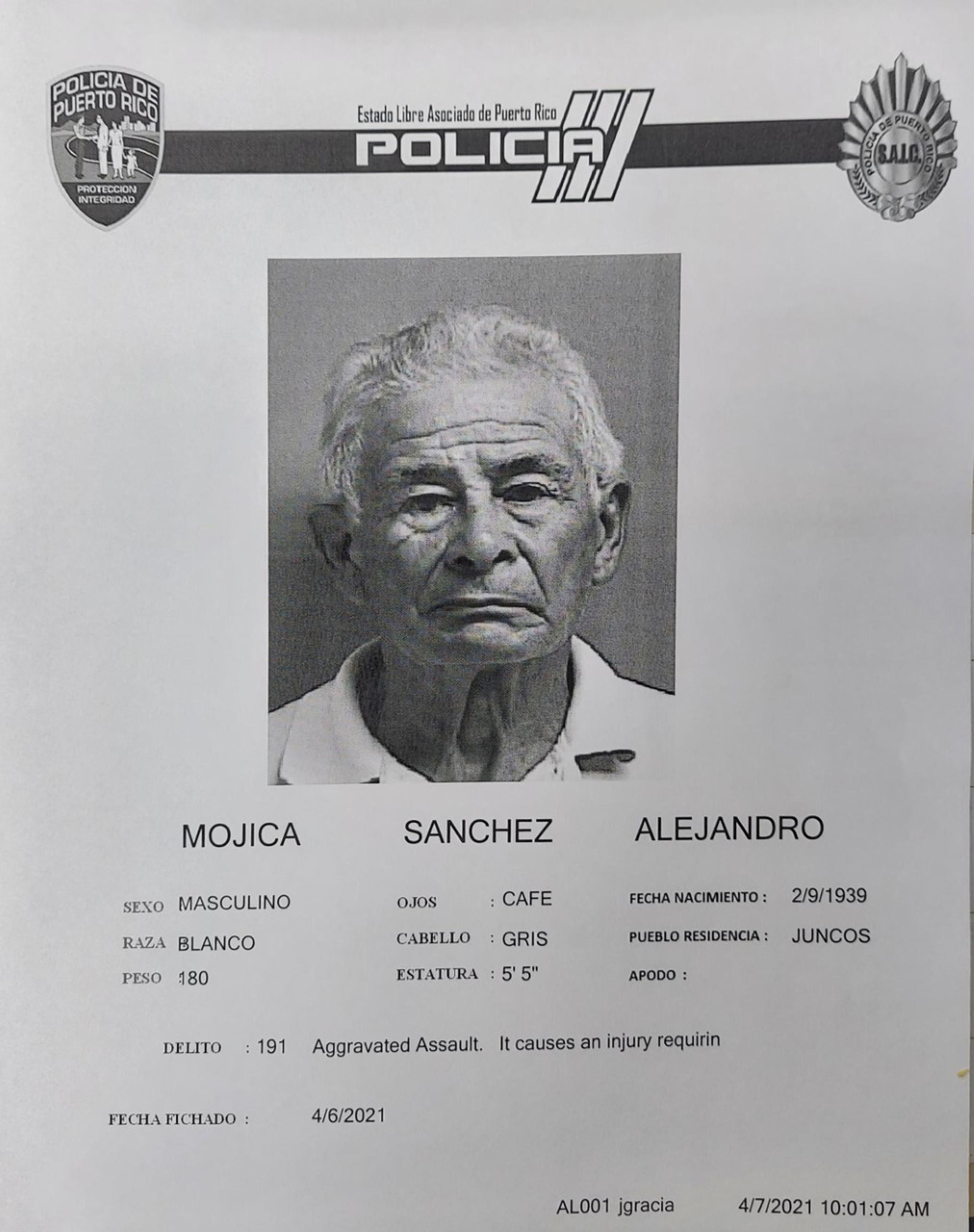 Alejandro Mojica Sánchez de 82 años, fue acusado los delitos de maltrato a personas de edad avanzada, agresión agravada y violación al artículo 6.06 de la Ley de Armas de Puerto Rico.