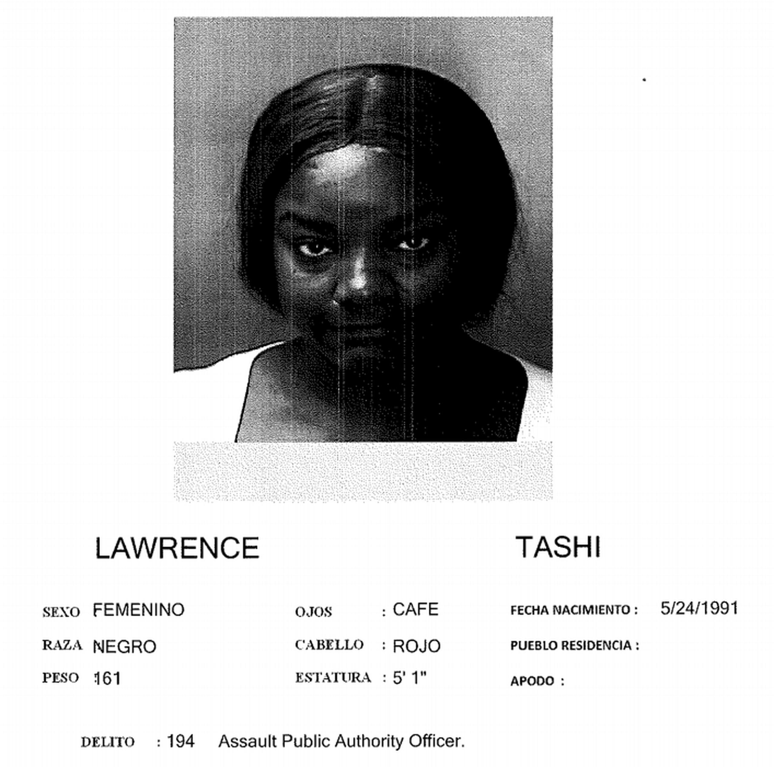Tashi Lawrence enfrenta cargos por agresión contra un funcionario público.