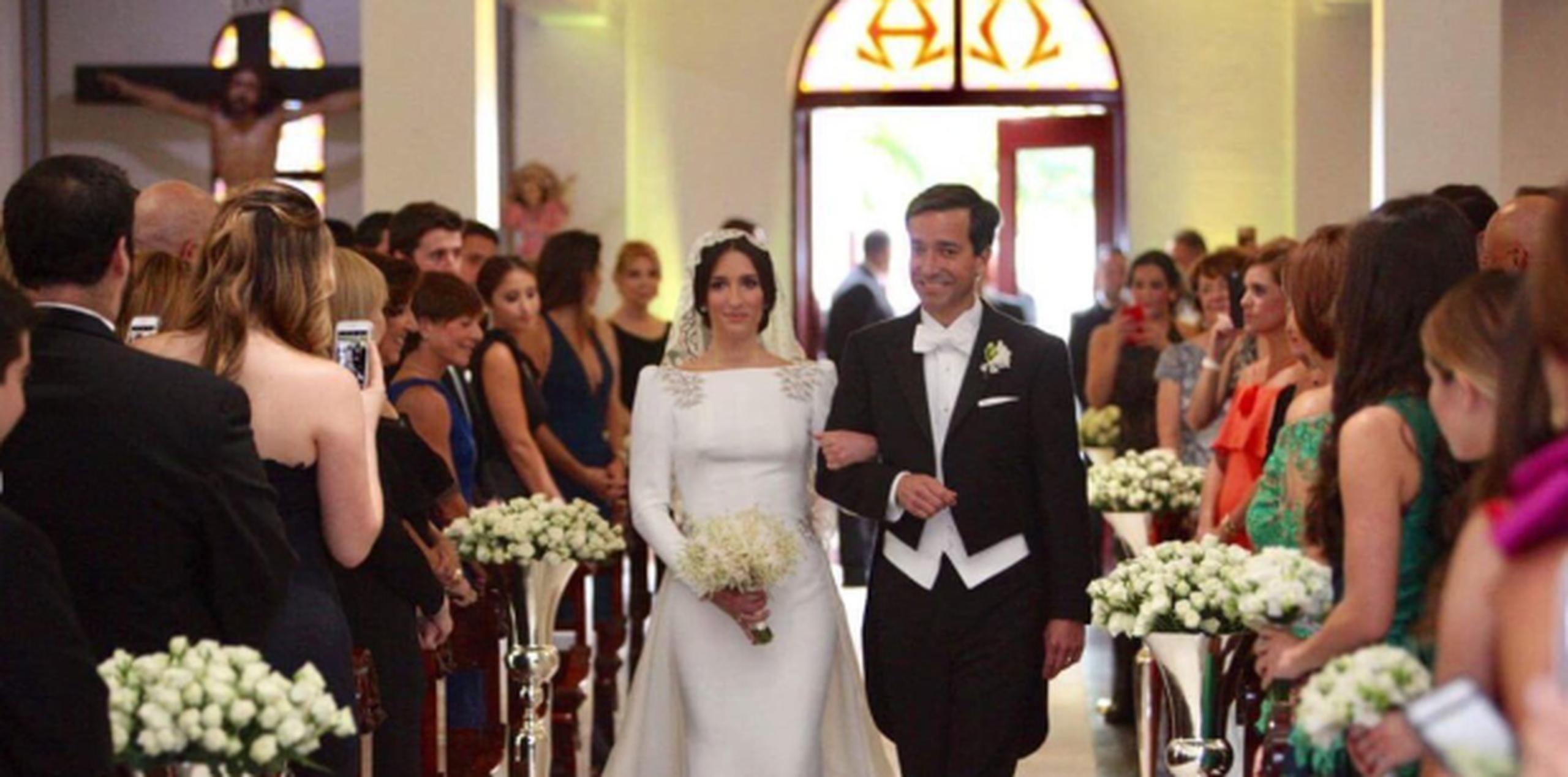 “Gran emoción por la boda de nuestra hija", escribió el exgobernador en sus redes sociales. (Twitter)