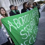 Senado vota hoy por el controvertible proyecto que impone limitaciones al derecho al aborto