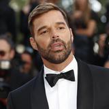 Actor de “¿Quién mató a Sara?” le coquetea a Ricky Martin tras anuncio de su divorcio