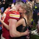 Taylor Swift y Travis Kelce fueron los reyes del Super Bowl 
