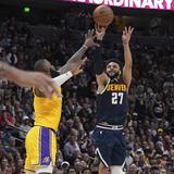 Jamal Murray metió por el aro a los Lakers en el último cuarto
