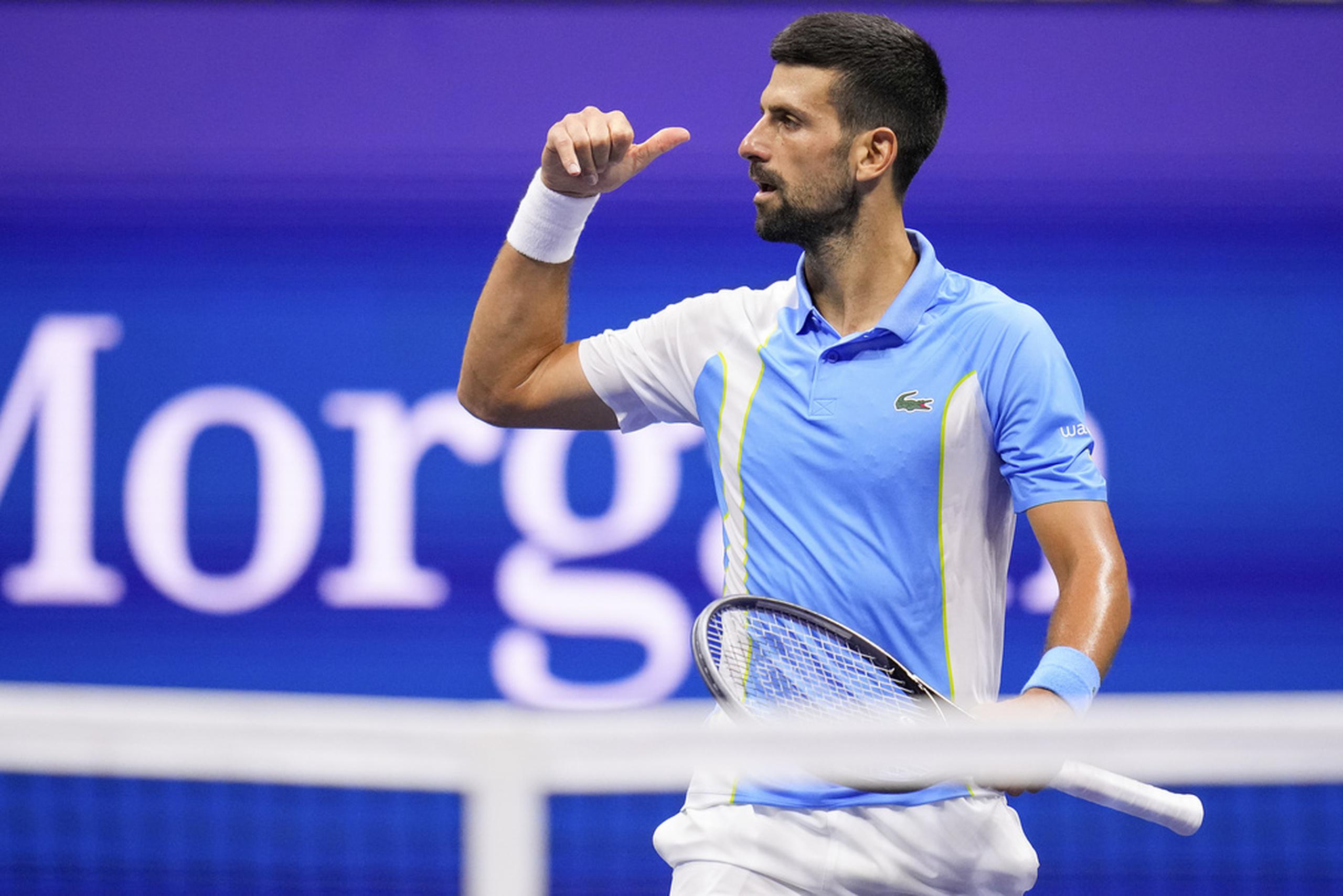 El serbio Novak Djokovic reacciona tras derrotar a Ben Shelton en las semifinales del US Open.