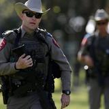 Buscan a adolescente sospechoso de matar a tres personas en Texas 
